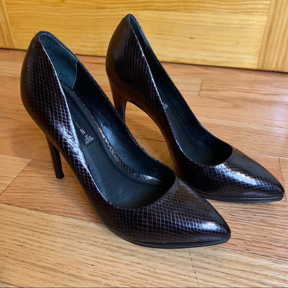STEVEN Snakeskin Embossed High Heel Point Toe Pump